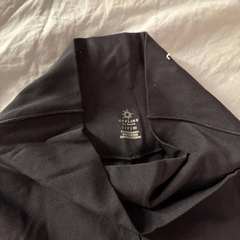 Aerie Black Flared Leggings - Picture 4 of 8